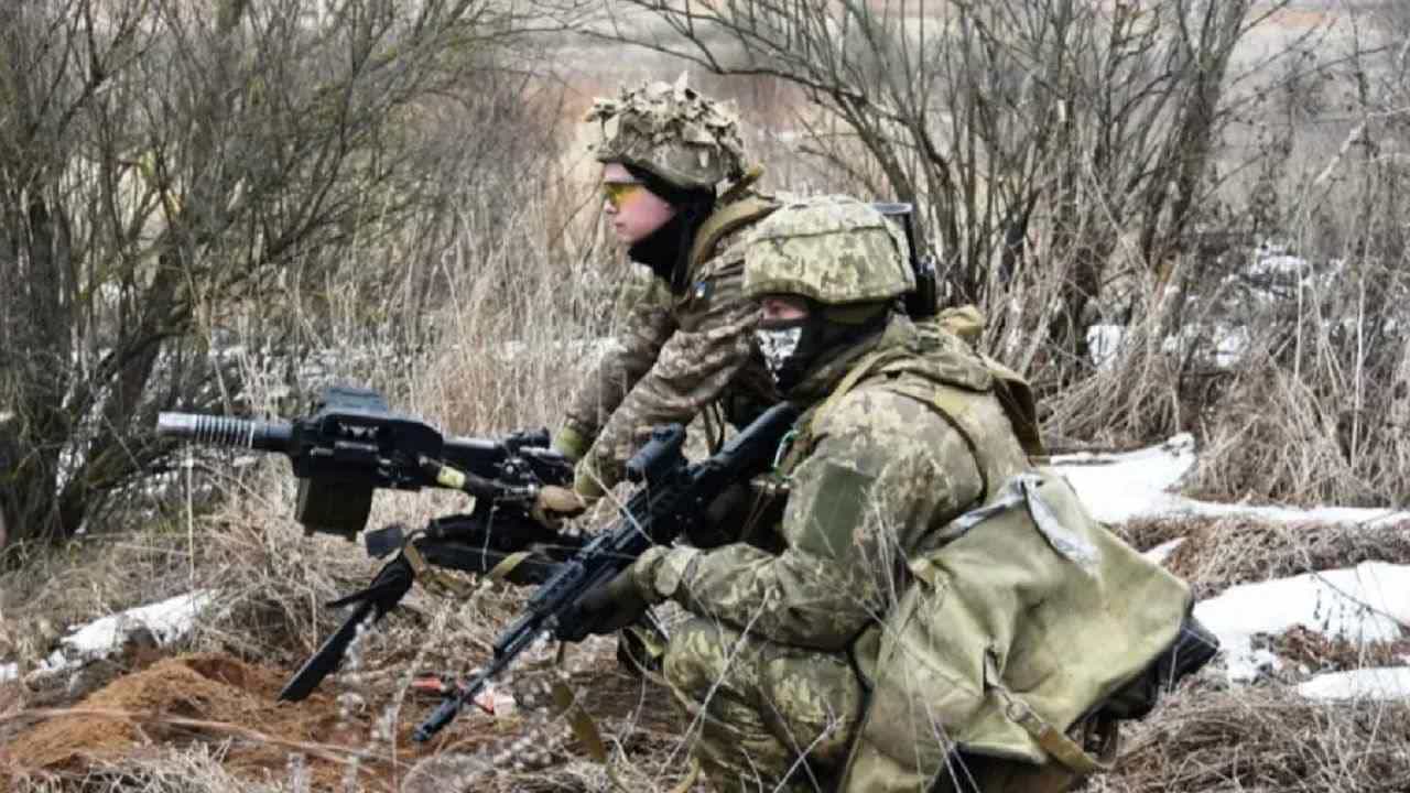 Russia- Ukraine Crisis: ರಷ್ಯಾ- ಉಕ್ರೇನ್ ಬಿಕ್ಕಟ್ಟಿನ ಮಧ್ಯೆ ನಿಮ್ಮ ಮನೆ ಬಜೆಟ್ಗೆ ಎಂಥ ಘಾತ! Russia- Ukraine Crisis: ರಷ್ಯಾ- ಉಕ್ರೇನ್ ಬಿಕ್ಕಟ್ಟಿನ ಮಧ್ಯೆ ನಿಮ್ಮ ಮನೆ ಬಜೆಟ್ಗೆ ಎಂಥ ಘಾತ!