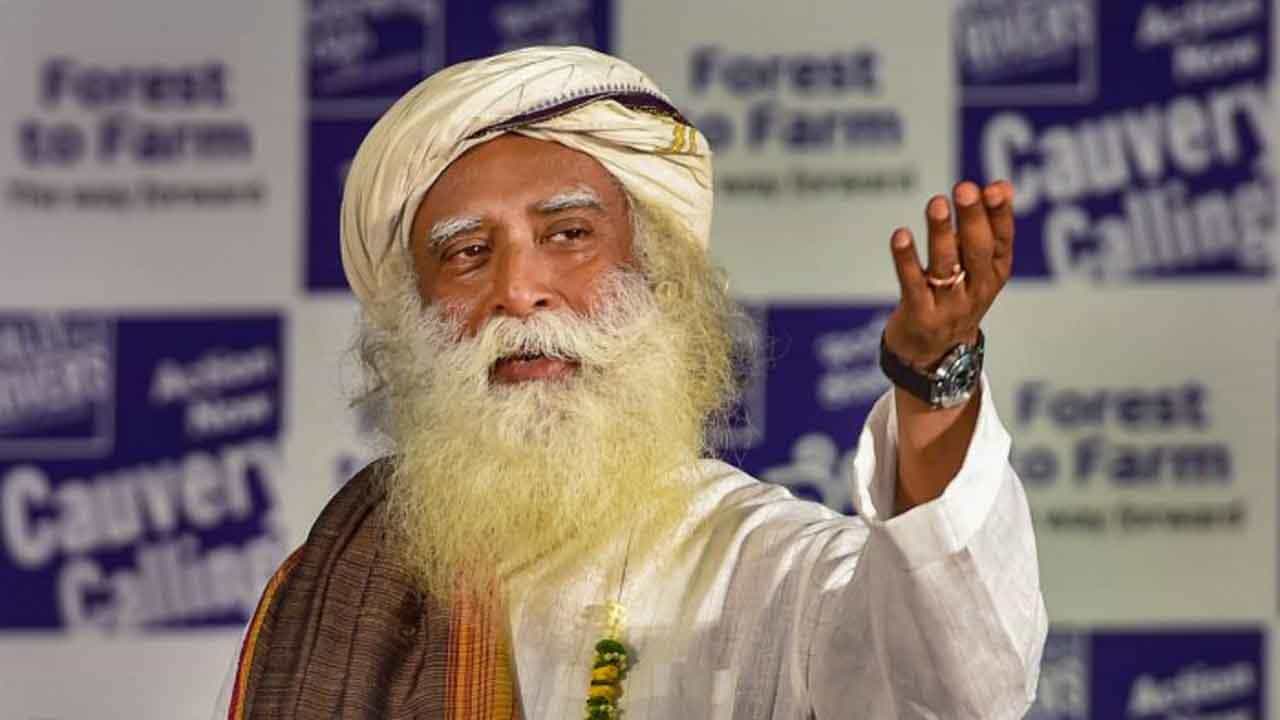 ಮಕ್ಕಳಿಗೆ ವಿಭಜನೆಯ ವಿಷ ಉಣಿಸಬೇಡಿ, ಪೂರ್ವಗ್ರಹಗಳೊಂದಿಗೆ ಮಕ್ಕಳು ಬೆಳೆಯಬಾರದು: ಹಿಜಾಬ್ ವಿವಾದ ಬಗ್ಗೆ ಸದ್ಗುರು ಹೇಳಿದ್ದೇನು? ಮಕ್ಕಳಿಗೆ ವಿಭಜನೆಯ ವಿಷ ಉಣಿಸಬೇಡಿ, ಪೂರ್ವಗ್ರಹಗಳೊಂದಿಗೆ ಮಕ್ಕಳು ಬೆಳೆಯಬಾರದು: ಹಿಜಾಬ್ ವಿವಾದ ಬಗ್ಗೆ ಸದ್ಗುರು ಹೇಳಿದ್ದೇನು?