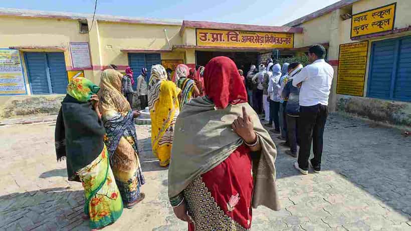 UP Election 2022 Phase 4 Voting Live Updates: ಉತ್ತರ ಪ್ರದೇಶ ವಿಧಾನಸಭಾ ಚುನಾವಣೆ; ಪೊಲೀಸ್ ಬಿಗಿ ಭದ್ರತೆಯಲ್ಲಿ ಮತದಾನ ಮಾಡಿದ ಕೇಂದ್ರ ಸಚಿವ ಅಜಯ್ ಮಿಶ್ರಾ !