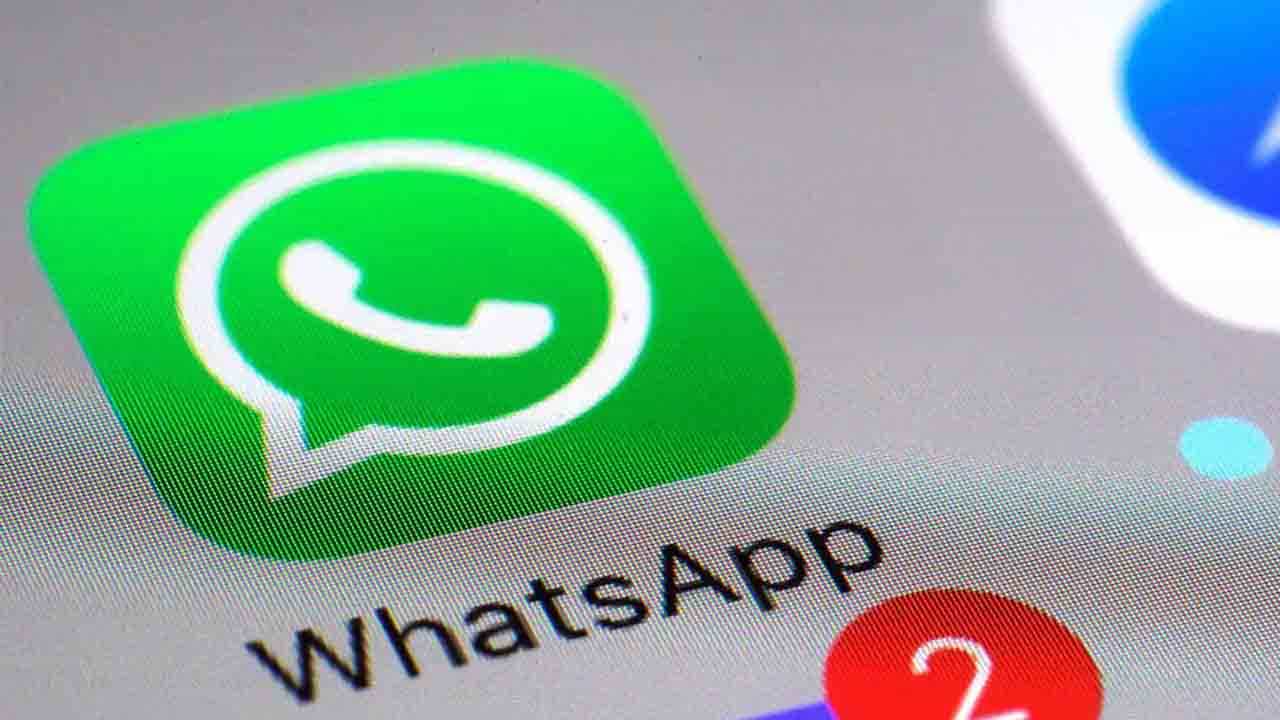 WhatsApp: ಸದ್ದಿಲ್ಲದೆ ಗ್ರೂಪ್ನಲ್ಲಿ ಅಚ್ಚರಿ ಫೀಚರ್ ಪರಿಚಯಿಸುತ್ತಿದೆ ವಾಟ್ಸ್ಆ್ಯಪ್: ಬಳಕೆದಾರರು ಫುಲ್ ಶಾಕ್ WhatsApp: ಸದ್ದಿಲ್ಲದೆ ಗ್ರೂಪ್ನಲ್ಲಿ ಅಚ್ಚರಿ ಫೀಚರ್ ಪರಿಚಯಿಸುತ್ತಿದೆ ವಾಟ್ಸ್ಆ್ಯಪ್: ಬಳಕೆದಾರರು ಫುಲ್ ಶಾಕ್