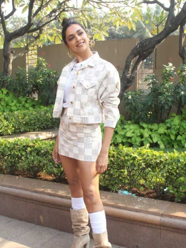 deepika1