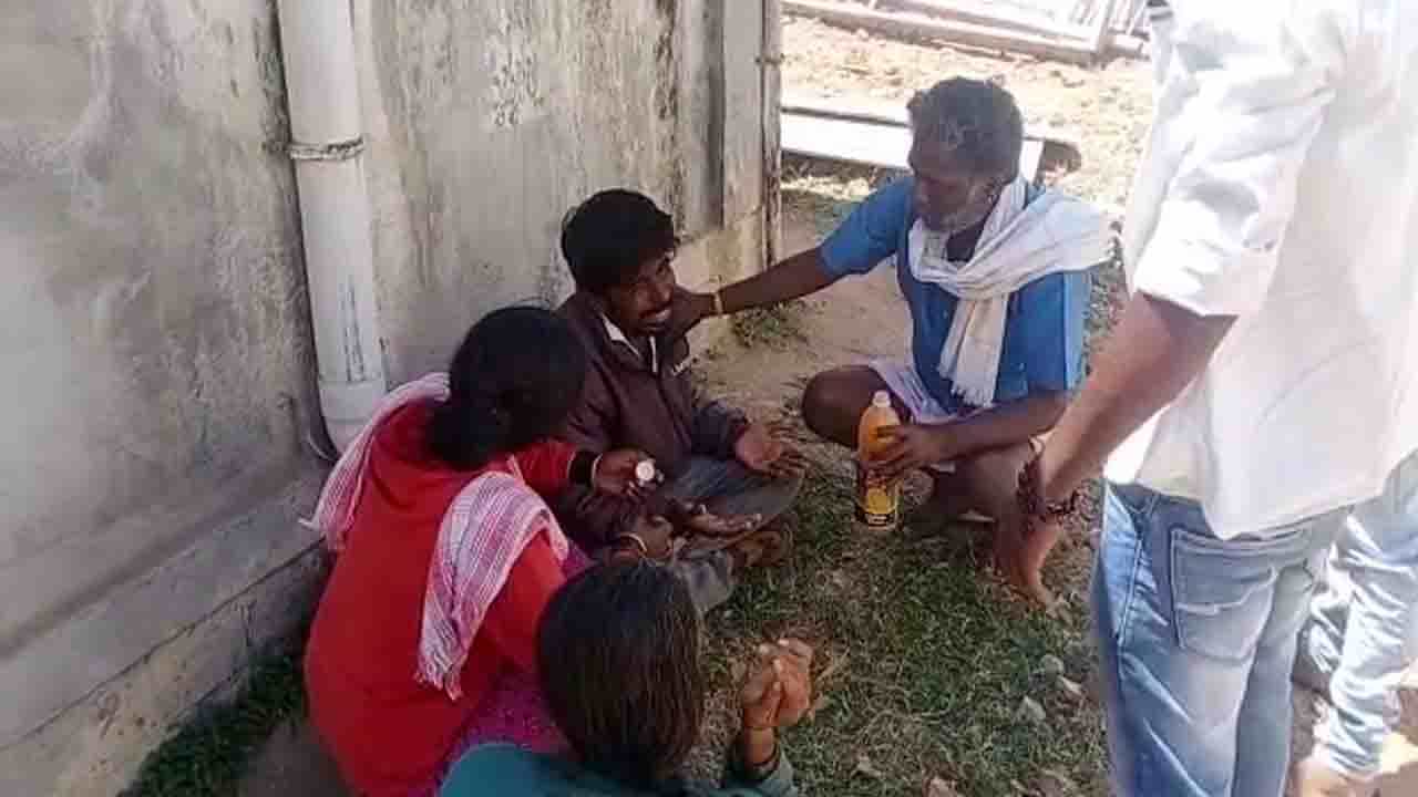 ತುಮಕೂರಿನಲ್ಲಿ ಸರ್ಕಾರಿ ವೈದ್ಯರ ನಿರ್ಲಕ್ಷ್ಯ ಆರೋಪ; ತಾಯಿ, ನವಜಾತ ಶಿಶು ಸಾವು ತುಮಕೂರಿನಲ್ಲಿ ಸರ್ಕಾರಿ ವೈದ್ಯರ ನಿರ್ಲಕ್ಷ್ಯ ಆರೋಪ; ತಾಯಿ, ನವಜಾತ ಶಿಶು ಸಾವು
