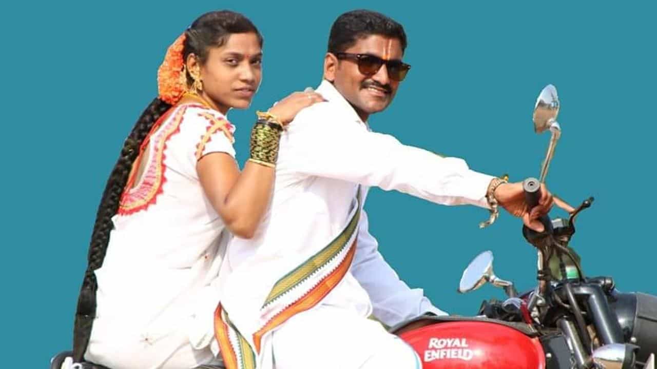 ಪತಿಯ ಫೇಸ್ಬುಕ್ ಖಾತೆಯಲ್ಲಿ ಪತ್ನಿಯ ಆರ್ಐಪಿ ಪೋಸ್ಟ್; ಮನೆಯಲ್ಲಿದ್ದ ಹೆಂಡತಿ ನಿಗೂಡವಾಗಿ ನಾಪತ್ತೆ ಪತಿಯ ಫೇಸ್ಬುಕ್ ಖಾತೆಯಲ್ಲಿ ಪತ್ನಿಯ ಆರ್ಐಪಿ ಪೋಸ್ಟ್; ಮನೆಯಲ್ಲಿದ್ದ ಹೆಂಡತಿ ನಿಗೂಡವಾಗಿ ನಾಪತ್ತೆ