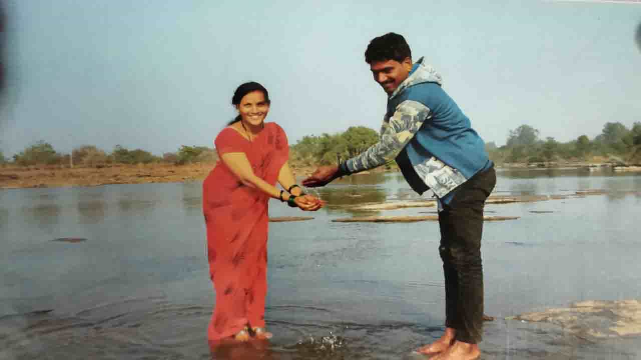 ಹೆಂಡತಿ ಮೇಲೆ ಅನುಮಾನ; ಕುಡಿದ ಮತ್ತಿನಲ್ಲಿ ಸೀರೆಯಿಂದ ಕುತ್ತಿಗೆ ಬಿಗಿದು ಪತ್ನಿ ಹತ್ಯೆ, ಸೂಸೈಡ್ ನಾಟಕವಾಡಿ ಜೈಲು ಸೇರಿದ ಪತಿ ಹೆಂಡತಿ ಮೇಲೆ ಅನುಮಾನ; ಕುಡಿದ ಮತ್ತಿನಲ್ಲಿ ಸೀರೆಯಿಂದ ಕುತ್ತಿಗೆ ಬಿಗಿದು ಪತ್ನಿ ಹತ್ಯೆ, ಸೂಸೈಡ್ ನಾಟಕವಾಡಿ ಜೈಲು ಸೇರಿದ ಪತಿ