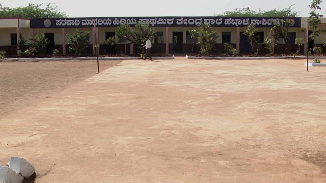 ಟಿವಿ 9 ವರದಿ ಫಲಶೃತಿ: ಅಕ್ರಮ ಮರಳು ದಂಧೆಯಲ್ಲಿ ಭಾಗಿಯಾಗಿದ್ದ ಶಿಕ್ಷಕನ ಅಮಾನತು