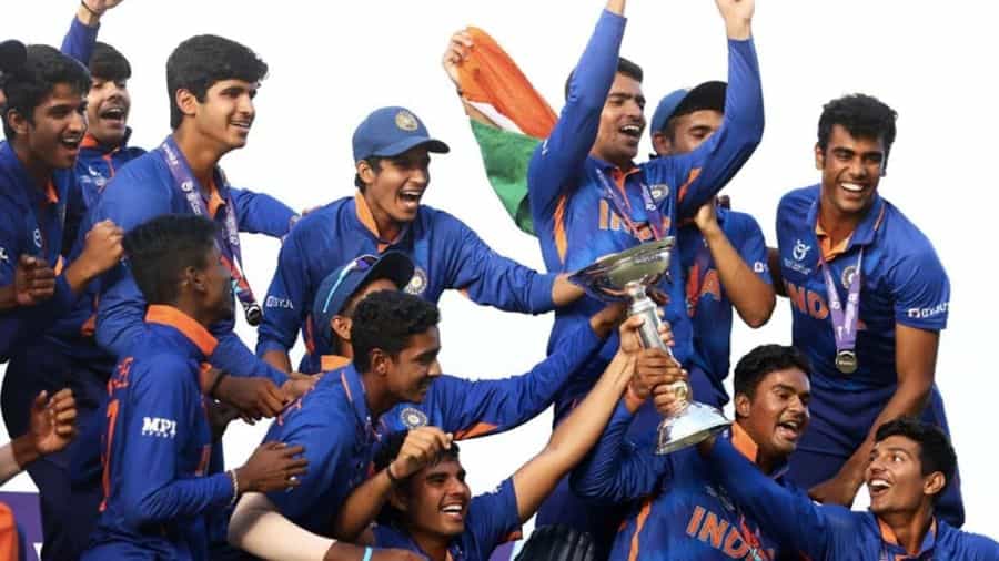 ಅಂಡರ್-19 ವಿಶ್ವಕಪ್ ಅವ್ಯವಸ್ಥೆಗಳ ಆಗರವಾಗಿತ್ತು! ವಿಂಡೀಸ್ನಲ್ಲಿ ಭಾರತ ಯುವಪಡೆ ಪಟ್ಟ ಕಷ್ಟ ಅಷ್ಟಿಷ್ಟಲ್ಲ ಅಂಡರ್-19 ವಿಶ್ವಕಪ್ ಅವ್ಯವಸ್ಥೆಗಳ ಆಗರವಾಗಿತ್ತು! ವಿಂಡೀಸ್ನಲ್ಲಿ ಭಾರತ ಯುವಪಡೆ ಪಟ್ಟ ಕಷ್ಟ ಅಷ್ಟಿಷ್ಟಲ್ಲ