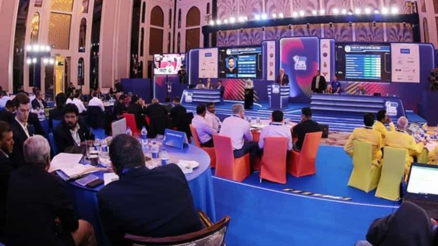 IPL 2022 Auction: ಮೊದಲ ದಿನದ ಮೆಗಾ ಹರಾಜಿನಲ್ಲಿ ಎಷ್ಟು ಆಟಗಾರರನ್ನು ಹರಾಜು ಹಾಕಲಾಗುತ್ತದೆ ಗೊತ್ತಾ?
