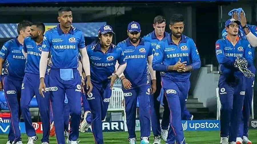 IPL 2022 ಮಾರ್ಚ್ 26 ರಿಂದ ಪ್ರಾರಂಭವಾಗುತ್ತಿದೆ ಮತ್ತು ಅದಕ್ಕೂ ಮೊದಲು ಪ್ರತಿಯೊಬ್ಬ ಅಭಿಮಾನಿಗಳು ತಿಳಿದುಕೊಳ್ಳಬೇಕಾದ ಕೆಲವು ಅಂಕಿಅಂಶಗಳಿವೆ. ಟಿ20 ಕ್ರಿಕೆಟ್ನಲ್ಲಿ ಬ್ಯಾಟ್ಸ್ಮನ್ಗಳು ಪ್ರಾಬಲ್ಯ ಹೊಂದಿದ್ದರೂ, ಬೌಲರ್ಗಳು ಪಂದ್ಯವನ್ನು ತಿರುಗಿಸುವಲ್ಲಿ ನಿಷ್ಣಾತರಾಗಿದ್ದಾರೆ. ಬೌಲಿಂಗ್ನಲ್ಲಿ ತನ್ನ ಛಾಪು ಮೂಡಿಸಿದ ಆಟಗಾರ ಯಾರು? ಐಪಿಎಲ್ನಲ್ಲಿ ಅತಿ ಹೆಚ್ಚು ವಿಕೆಟ್ ಪಡೆದವರು ಯಾರು? ಇಲ್ಲಿದೆ ವಿವರ.