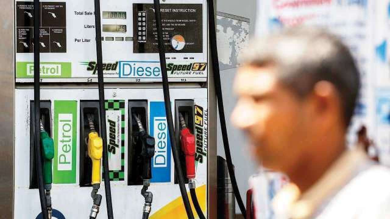 Petrol Diesel Price Hike: ನಾಲ್ಕೂವರೆ ತಿಂಗಳ ಬಳಿಕ ಪೆಟ್ರೋಲ್, ಡೀಸೆಲ್ ಬೆಲೆ ಏರಿಕೆ! LPG ಸಿಲಿಂಡರ್ ದರ ಕೂಡ ಹೆಚ್ಚಳ