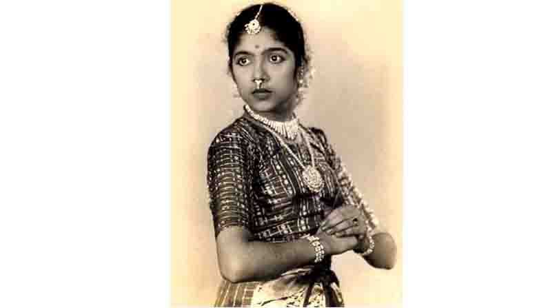 NereNaada Nudiyolagaadi Column Dr Malar Vili K translated the Tamil Story of Sivasankari Chandrasekaran