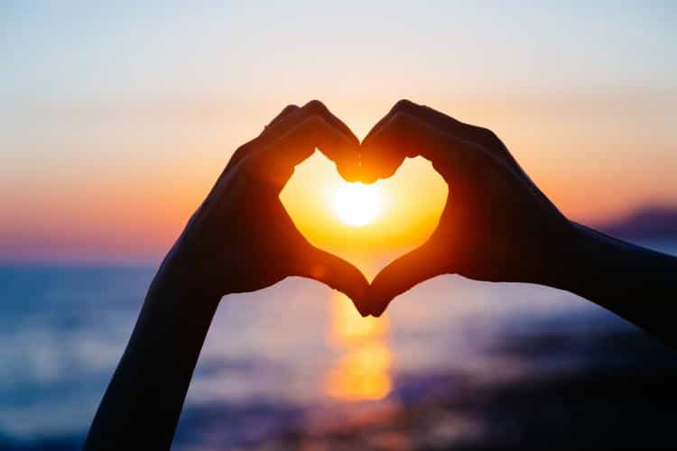valentine's day : ದ್ವೇಷ ಪ್ರೀತಿಯಾಗಿ ಬದಲಾಯಿತು ಅವನಿಂದ! valentine's day : ದ್ವೇಷ ಪ್ರೀತಿಯಾಗಿ ಬದಲಾಯಿತು ಅವನಿಂದ!
