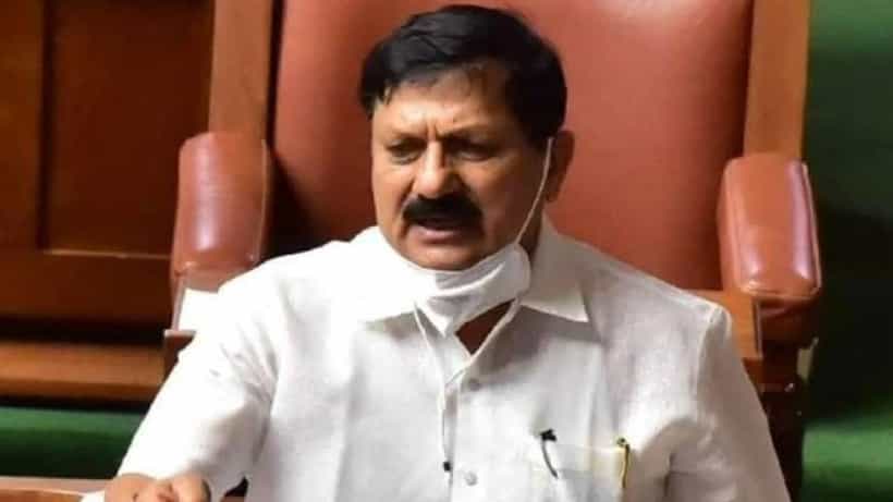 ಸೈಬರ್ ಕ್ರೈಂ ಇಂದ ಹಿರಿಯ ಅಧಿಕಾರಿಗಳೇ ಮೋಸಗೊಳಗಾಗಿದ್ದಾರೆ; ವಿಧಾನಪರಿಷತ್ನಲ್ಲಿ ಸೈಬರ್ ಕ್ರೈಂ ಬಗ್ಗೆ ಚರ್ಚೆ