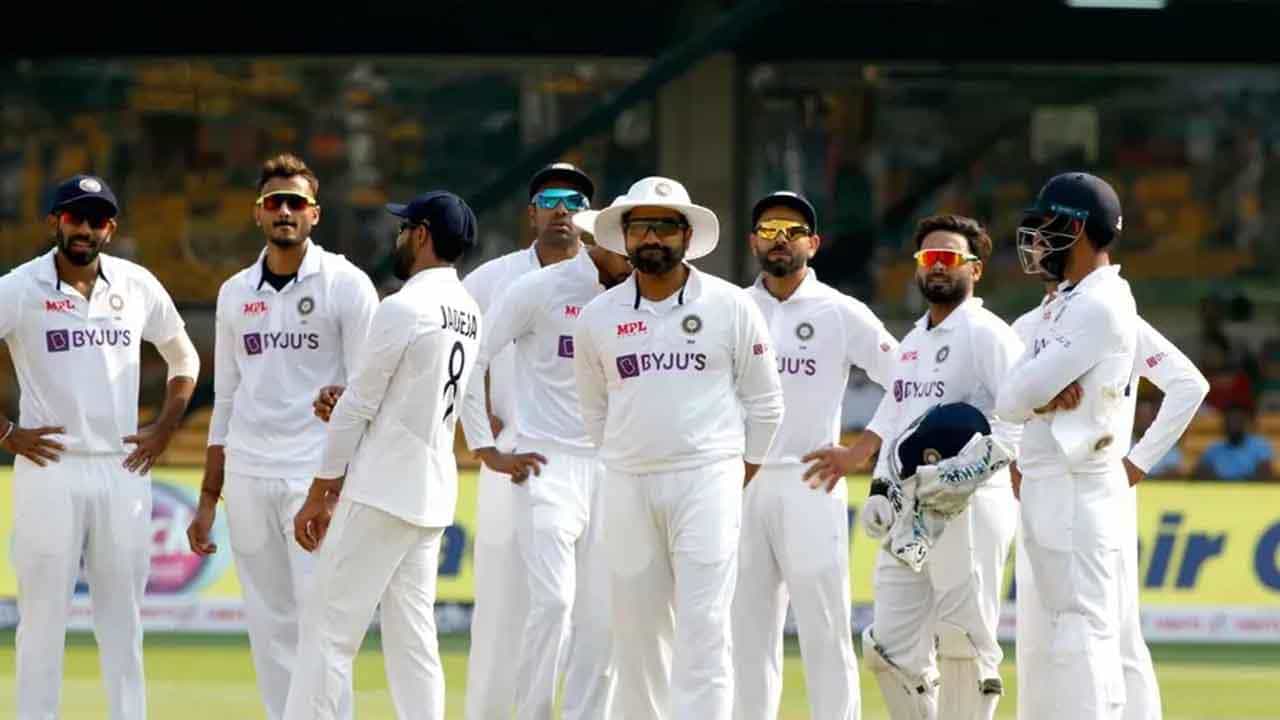 IND vs SL, 2nd Test, Day 3, Highlights: 238 ರನ್ ಅಂತರದಲ್ಲಿ ಗೆದ್ದು ಟೆಸ್ಟ್ ಸರಣಿ ವಶಪಡಿಸಿಕೊಂಡ ಭಾರತ IND vs SL, 2nd Test, Day 3, Highlights: 238 ರನ್ ಅಂತರದಲ್ಲಿ ಗೆದ್ದು ಟೆಸ್ಟ್ ಸರಣಿ ವಶಪಡಿಸಿಕೊಂಡ ಭಾರತ