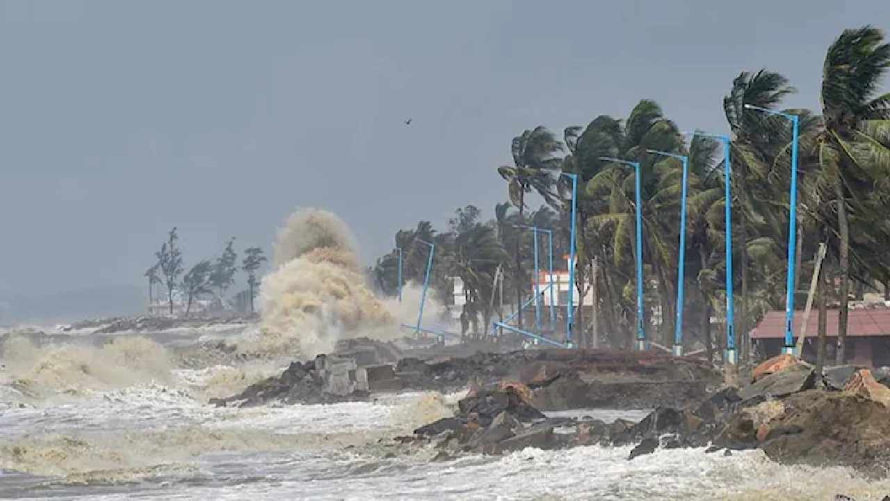 Cyclone Asani: ಅಸನಿ ಚಂಡಮಾರುತದ ಪ್ರಭಾವ; ಅಂಡಮಾನ್​-ನಿಕೋಬಾರ್​​ನಲ್ಲಿ ಭರ್ಜರಿ ಗಾಳಿ-ಮಳೆ, ಜನರ ಸ್ಥಳಾಂತರ