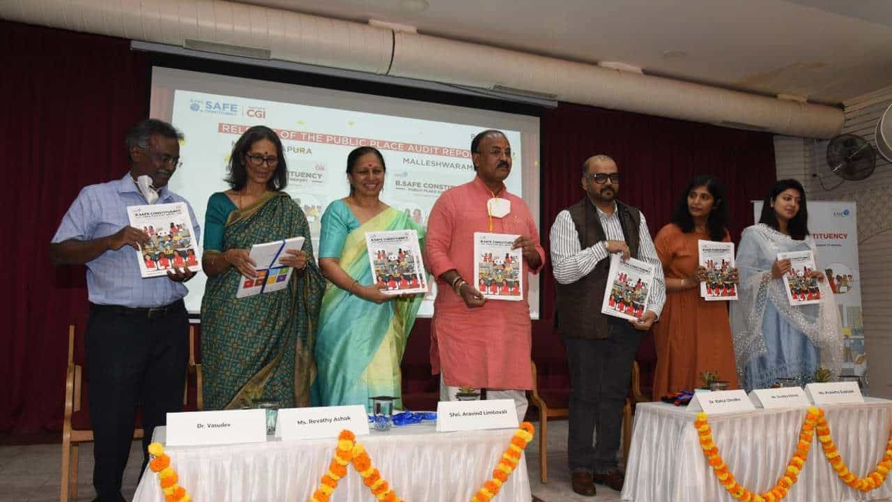 ಬೆಂಗಳೂರು: ಬಿ.ಸೇಫ್ ಕ್ಷೇತ್ರ ಸಾರ್ವಜನಿಕ ಸ್ಥಳಗಳ ಸುರಕ್ಷತ ಸಮೀಕ್ಷಾ ವರದಿ ಬಿಡುಗಡೆ ಬೆಂಗಳೂರು: ಬಿ.ಸೇಫ್ ಕ್ಷೇತ್ರ ಸಾರ್ವಜನಿಕ ಸ್ಥಳಗಳ ಸುರಕ್ಷತ ಸಮೀಕ್ಷಾ ವರದಿ ಬಿಡುಗಡೆ