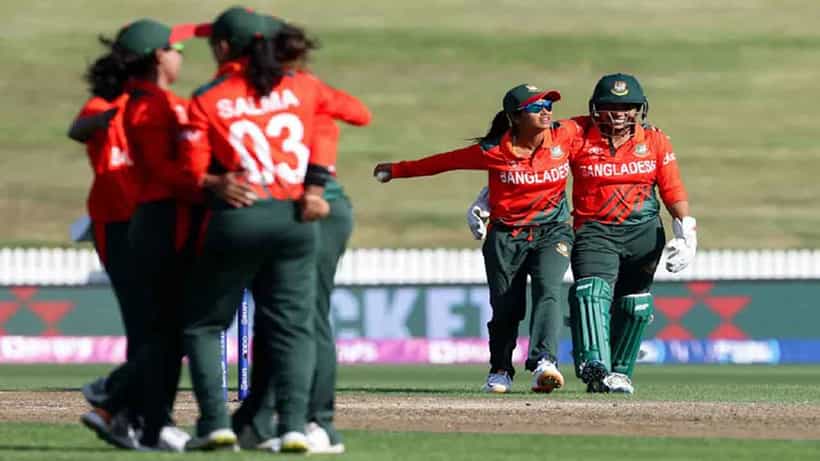 PAK W vs BAN W: 13 ಎಸೆತಗಳಲ್ಲಿ ಅರ್ಧದಷ್ಟು ತಂಡ ಪೆವಿಲಿಯನ್ಗೆ! ಪಾಕ್ ಮಣಿಸಿ ಮೊದಲ ಗೆಲುವು ಕಂಡ ಬಾಂಗ್ಲಾ