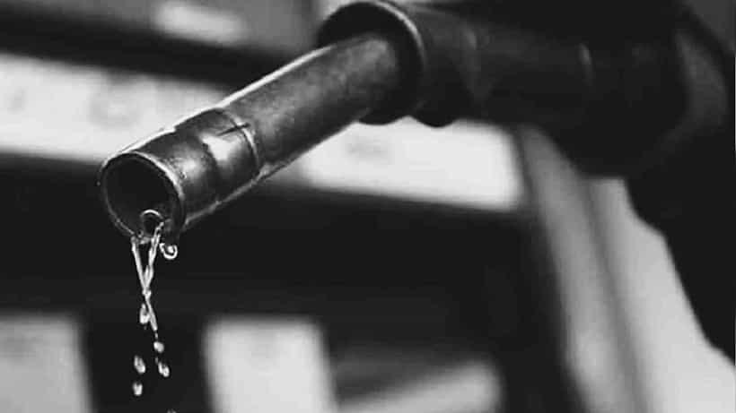 Diesel Price: ಡೀಸೆಲ್ ಬೆಲೆಯಲ್ಲಿ ಭಾರೀ ಏರಿಕೆ; ದೊಡ್ಡ ಪ್ರಮಾಣದಲ್ಲಿ ಖರೀದಿ ಮಾಡುವ ಕೈಗಾರಿಕೆ ವಲಯದವರು ರೀಟೇಲ್ ಔಟ್ಲೆಟ್ನತ್ತ