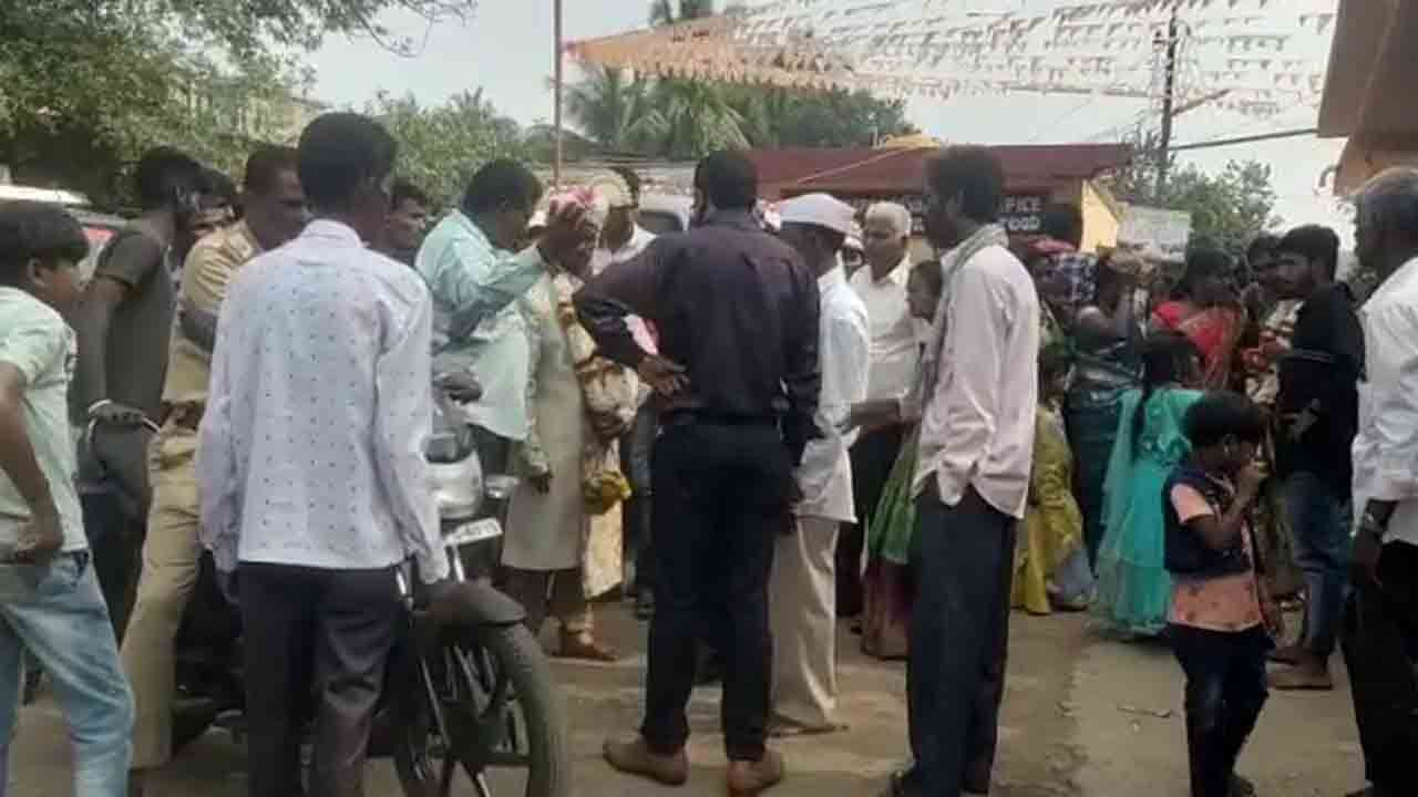 ದಾಂಡೇಲಿ: ಎಡಗೈಯಲ್ಲಿ ಊಟ ಮಾಡಿದಳೆಂದು ವಧುವನ್ನೇ ಬಿಟ್ಟು ಹೊರಟ ವರ ಮಹಾಶಯ! ಆಮೇಲೇನಾಯ್ತು?