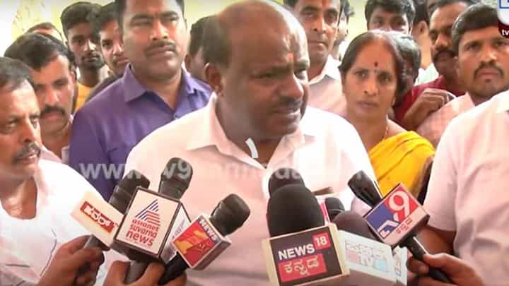 ಜನರನ್ನು ಭಾವನಾತ್ಮಕವಾಗಿ ದಾರಿ ತಪ್ಪಿಸುವುದು ಬಿಜೆಪಿಗೆ ಬೇಕು, ಅವರ ಸಮಸ್ಯೆಗಳನ್ನು ಬಗೆಹರಿಸುವುದಲ್ಲ: ಕುಮಾರಸ್ವಾಮಿ ಜನರನ್ನು ಭಾವನಾತ್ಮಕವಾಗಿ ದಾರಿ ತಪ್ಪಿಸುವುದು ಬಿಜೆಪಿಗೆ ಬೇಕು, ಅವರ ಸಮಸ್ಯೆಗಳನ್ನು ಬಗೆಹರಿಸುವುದಲ್ಲ: ಕುಮಾರಸ್ವಾಮಿ