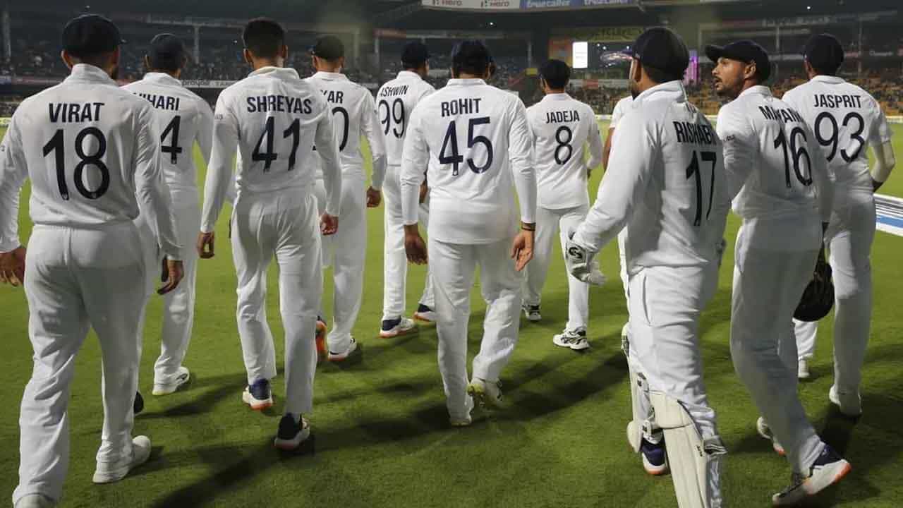 IND vs SL Test: ಮರೆಯಾಗುತ್ತಿದೆ ಟೆಸ್ಟ್ ಕ್ರಿಕೆಟ್ನ ನೈಜ್ಯ ಬ್ಯಾಟಿಂಗ್: ಮತ್ತೆ ಮೂರೇ ದಿನಕ್ಕೆ ಮುಗಿಯುತ್ತಾ ದ್ವಿತೀಯ ಟೆಸ್ಟ್? IND vs SL Test: ಮರೆಯಾಗುತ್ತಿದೆ ಟೆಸ್ಟ್ ಕ್ರಿಕೆಟ್ನ ನೈಜ್ಯ ಬ್ಯಾಟಿಂಗ್: ಮತ್ತೆ ಮೂರೇ ದಿನಕ್ಕೆ ಮುಗಿಯುತ್ತಾ ದ್ವಿತೀಯ ಟೆಸ್ಟ್?