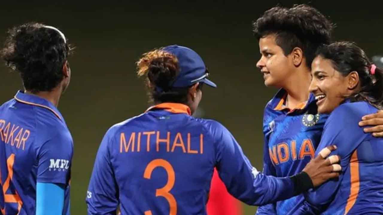 WWC 2022: ದಕ್ಷಿಣ ಆಫ್ರಿಕಾ ವಿರುದ್ಧ ಸೋತರೂ ಭಾರತಕ್ಕಿದೆ ಸೆಮಿಫೈನಲ್ಗೇರುವ ಅವಕಾಶ! ಆದರೆ..? WWC 2022: ದಕ್ಷಿಣ ಆಫ್ರಿಕಾ ವಿರುದ್ಧ ಸೋತರೂ ಭಾರತಕ್ಕಿದೆ ಸೆಮಿಫೈನಲ್ಗೇರುವ ಅವಕಾಶ! ಆದರೆ..?