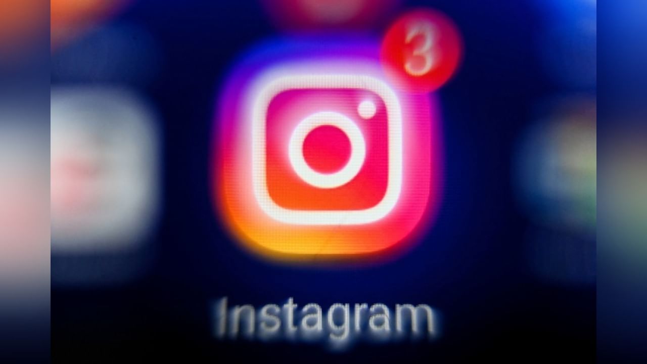 Instagram: ಸದ್ದಿಲ್ಲದೇ ಬಳಕೆದಾರರಿಗೆ ಶಾಕ್ ಕೊಟ್ಟ ಇನ್ಸ್ಟಾಗ್ರಾಂ; ತನ್ನದೇ ಎರಡು ಆಪ್ ಡಿಲೀಟ್! Instagram: ಸದ್ದಿಲ್ಲದೇ ಬಳಕೆದಾರರಿಗೆ ಶಾಕ್ ಕೊಟ್ಟ ಇನ್ಸ್ಟಾಗ್ರಾಂ; ತನ್ನದೇ ಎರಡು ಆಪ್ ಡಿಲೀಟ್!
