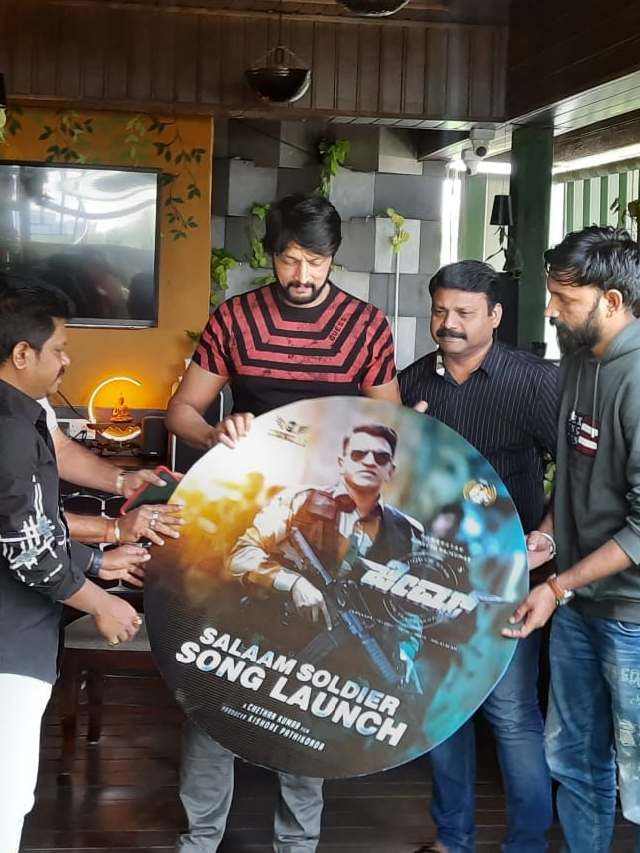 Kichcha Sudeep releases James Song (6)