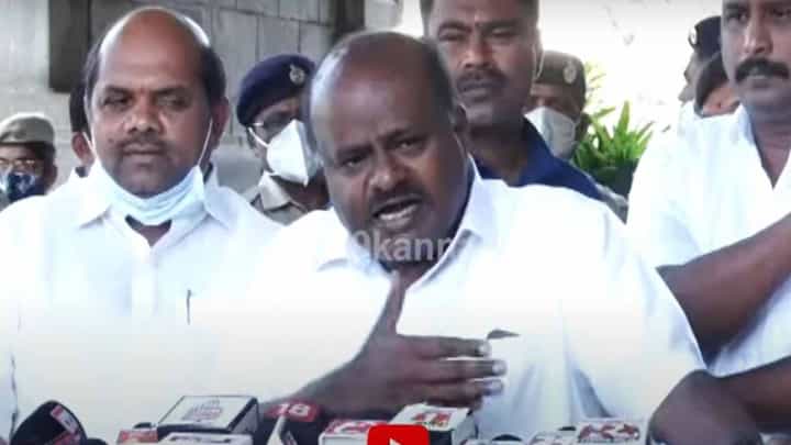 ದೇವೇಗೌಡರು ಪ್ರಧಾನಿಯಾಗಿದ್ದಾಗ 9 ಟಿ ಎಮ್ ಸಿ ನೀರು ಬಿಡಿಸಿರದಿದ್ದರೆ, ಕಾಂಗ್ರೆಸ್ ಆಣೆಕಟ್ಟುಗಳನ್ನು ಎಲ್ಲಿ ಕಟ್ಟುತ್ತಿತ್ತು? ಕುಮಾರಸ್ವಾಮಿ ದೇವೇಗೌಡರು ಪ್ರಧಾನಿಯಾಗಿದ್ದಾಗ 9 ಟಿ ಎಮ್ ಸಿ ನೀರು ಬಿಡಿಸಿರದಿದ್ದರೆ, ಕಾಂಗ್ರೆಸ್ ಆಣೆಕಟ್ಟುಗಳನ್ನು ಎಲ್ಲಿ ಕಟ್ಟುತ್ತಿತ್ತು? ಕುಮಾರಸ್ವಾಮಿ