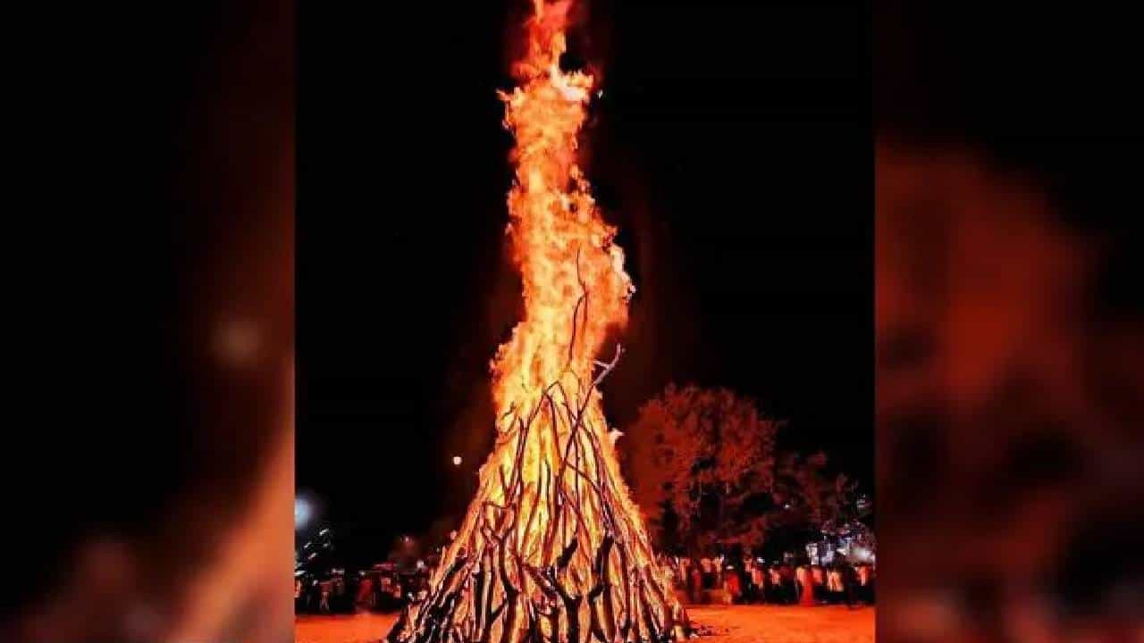 Holi 2022 Date: ಹೋಲಿಕಾ ದಹನ ಯಾವಾಗ? ಹೋಳಿಯ ಮಹತ್ವವೇನು? ಇಲ್ಲಿದೆ ತಿಳಿದುಕೊಳ್ಳಿ Holi 2022 Date: ಹೋಲಿಕಾ ದಹನ ಯಾವಾಗ? ಹೋಳಿಯ ಮಹತ್ವವೇನು? ಇಲ್ಲಿದೆ ತಿಳಿದುಕೊಳ್ಳಿ