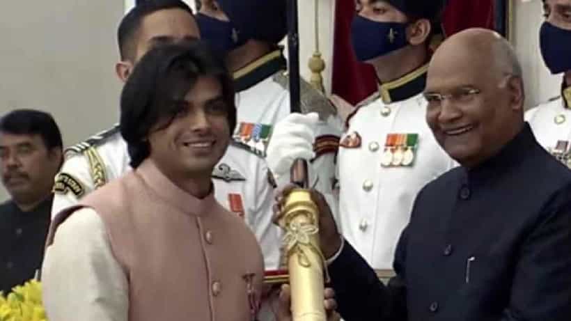 Padma Awards 2022: ನೀರಜ್ ಚೋಪ್ರಾ, ಸೋನು ನಿಗಮ್, ಕರ್ನಾಟಕದ ಅಬ್ದುಲ್ ಖಾದರ್ ಸೇರಿ ಹಲವು ಸಾಧಕರಿಗೆ ಪದ್ಮ ಪ್ರಶಸ್ತಿ ಪ್ರದಾನ