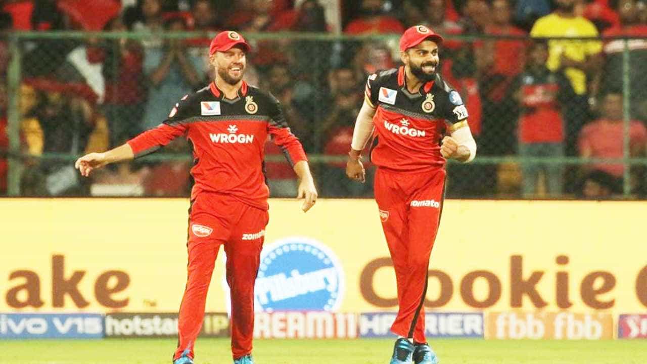VIRAT KOHLI: ಈ ಸಲ ಕೊಹ್ಲಿ ಅಬ್ಬರಿಸಲಿದ್ದಾರೆ: ಬೌಲರ್ಗಳಿಗೆ ಎಬಿಡಿ ಎಚ್ಚರಿಕೆ VIRAT KOHLI: ಈ ಸಲ ಕೊಹ್ಲಿ ಅಬ್ಬರಿಸಲಿದ್ದಾರೆ: ಬೌಲರ್ಗಳಿಗೆ ಎಬಿಡಿ ಎಚ್ಚರಿಕೆ