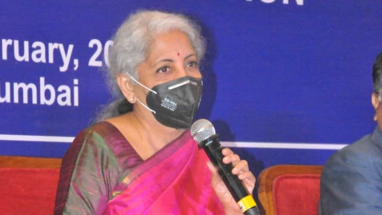 ವಿವಿಧ ಕ್ಷೇತ್ರದವರ ಜತೆ ಬಜೆಟ್​ 2022ರ ಬಗ್ಗೆ ಹಣಕಾಸು ಸಚಿವೆ ನಿರ್ಮಲಾ ಸೀತಾರಾಮನ್ ಬೆಂಗಳೂರಿನಲ್ಲಿ ಸಂವಾದ