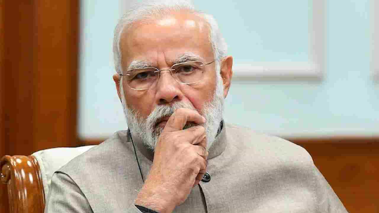 Russia-Ukraine War: 12ನೇ ದಿನಕ್ಕೆ ಕಾಲಿಟ್ಟ ರಷ್ಯಾ-ಉಕ್ರೇನ್ ಯುದ್ಧ; ಪುಟಿನ್ ಜೊತೆ ಪ್ರಧಾನಿ ಮೋದಿ ಮಾತುಕತೆ Russia-Ukraine War: 12ನೇ ದಿನಕ್ಕೆ ಕಾಲಿಟ್ಟ ರಷ್ಯಾ-ಉಕ್ರೇನ್ ಯುದ್ಧ; ಪುಟಿನ್ ಜೊತೆ ಪ್ರಧಾನಿ ಮೋದಿ ಮಾತುಕತೆ