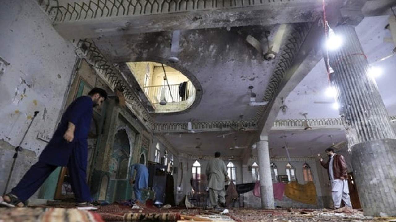 Peshawar Blast: ಪೇಶಾವರ ಬಾಂಬ್ ಸ್ಫೋಟ ಪ್ರಕರಣ; 57ಕ್ಕೇರಿದ ಸಾವಿನ ಸಂಖ್ಯೆ, ದಾಳಿಯ ಹೊಣೆ ಹೊತ್ತ ಇಸ್ಲಾಮಿಕ್ ಸ್ಟೇಟ್ಸ್