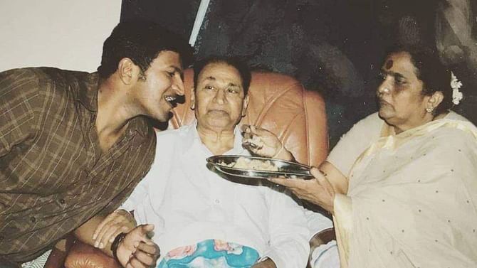 Puneeth Rajkumar: ರಾಜರತ್ನ ಪುನೀತ್; ಅಪ್ಪು ನೆನಪಿನ ಅಪರೂಪದ ಫೋಟೋ ಆಲ್ಬಂ ಇಲ್ಲಿದೆ Puneeth Rajkumar: ರಾಜರತ್ನ ಪುನೀತ್; ಅಪ್ಪು ನೆನಪಿನ ಅಪರೂಪದ ಫೋಟೋ ಆಲ್ಬಂ ಇಲ್ಲಿದೆ