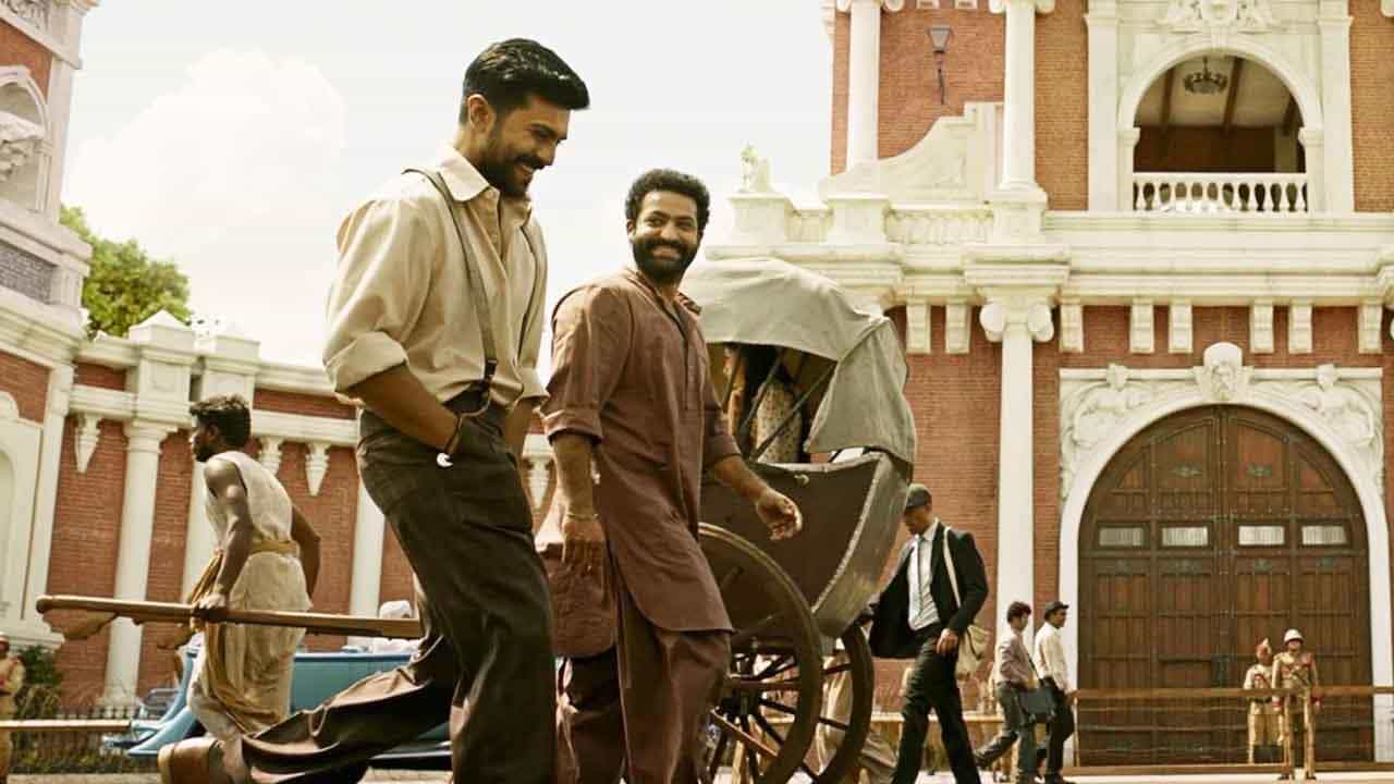 RRR Movie Collection: ‘ಆರ್ಆರ್ಆರ್’ ಚಿತ್ರ ಕರ್ನಾಟಕದಲ್ಲಿ ಗಳಿಸಿದ್ದೆಷ್ಟು? ಇಲ್ಲಿದೆ ಮಾಹಿತಿ RRR Movie Collection: ‘ಆರ್ಆರ್ಆರ್’ ಚಿತ್ರ ಕರ್ನಾಟಕದಲ್ಲಿ ಗಳಿಸಿದ್ದೆಷ್ಟು? ಇಲ್ಲಿದೆ ಮಾಹಿತಿ
