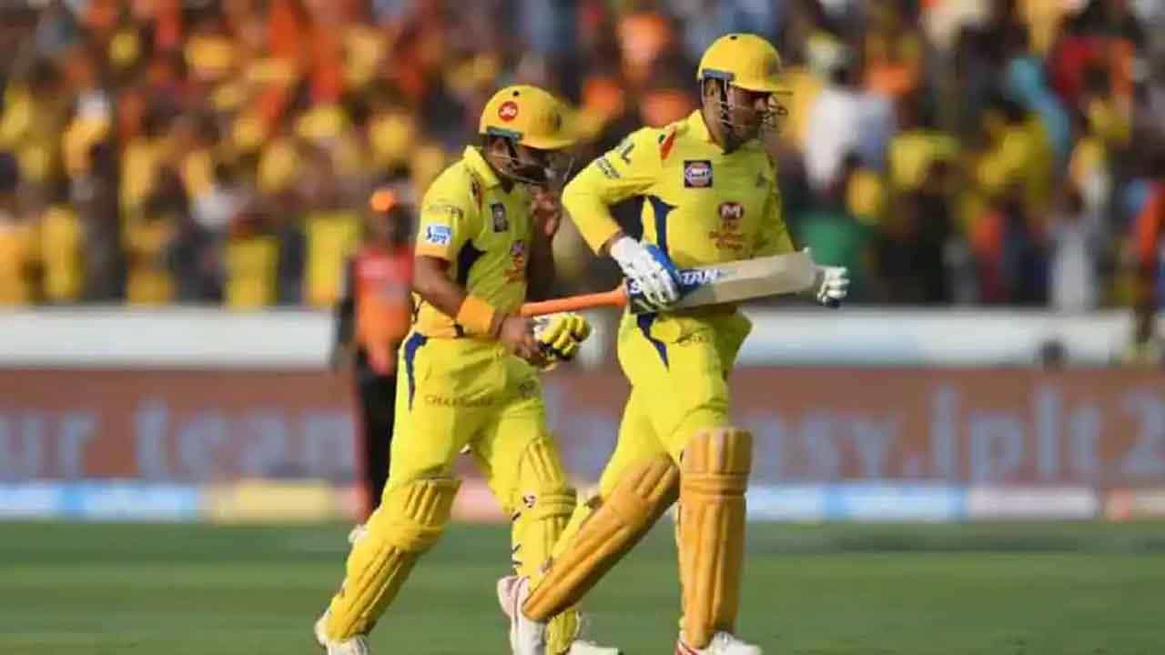 MS Dhoni Quits CSK Captaincy: ಧೋನಿ ಬಗ್ಗೆ ಒಂದು ಪದ ಕೂಡ ಬರೆಯದೆ ಜಡೇಜಾಗೆ ಶುಭ ಹಾರೈಸಿದ ರೈನಾ..! MS Dhoni Quits CSK Captaincy: ಧೋನಿ ಬಗ್ಗೆ ಒಂದು ಪದ ಕೂಡ ಬರೆಯದೆ ಜಡೇಜಾಗೆ ಶುಭ ಹಾರೈಸಿದ ರೈನಾ..!