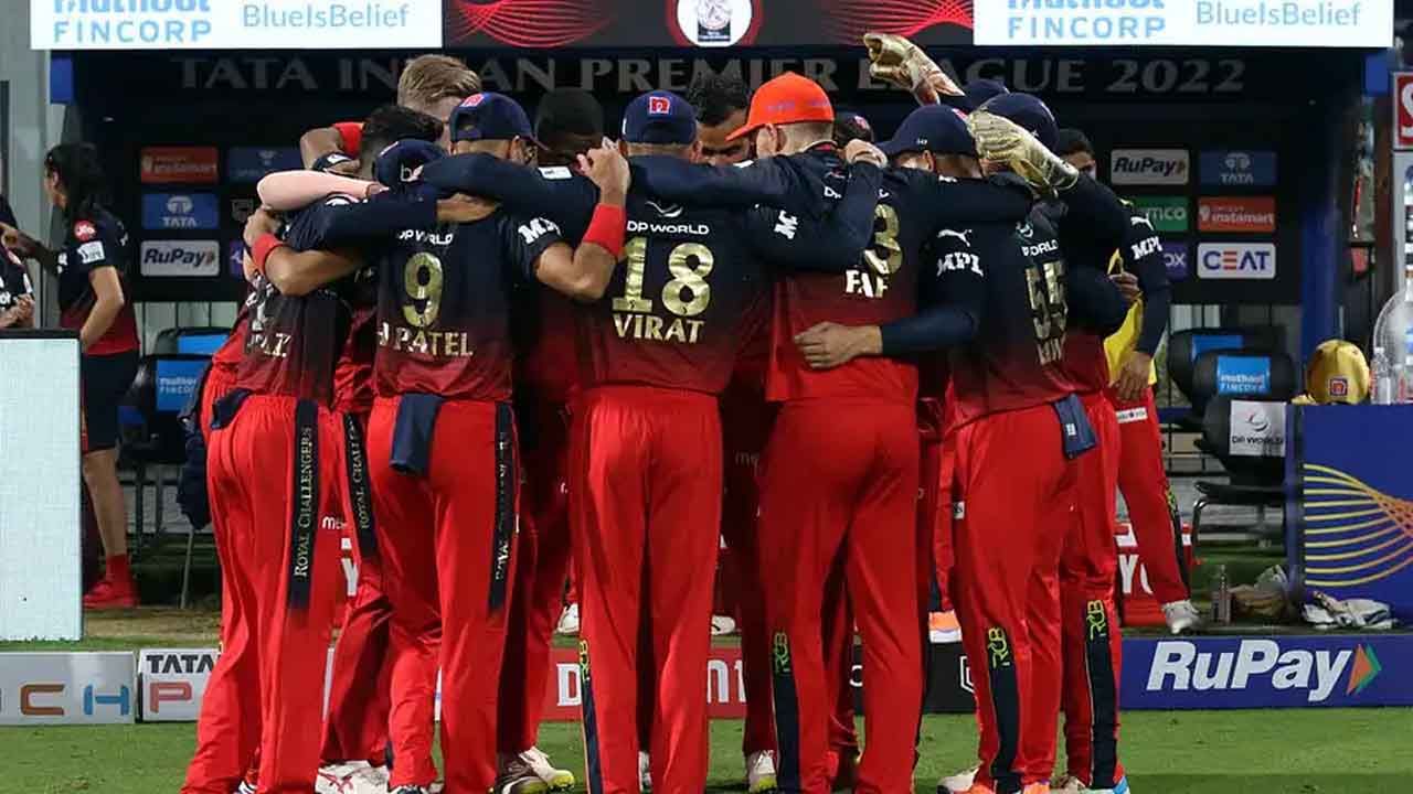 IPL 2022 Points Table: ಆರ್ಸಿಬಿ ಗೆಲುವಿನ ಬಳಿಕ ಪಾಯಿಂಟ್ ಪಟ್ಟಿಯಲ್ಲಾಗಿರುವ ಬದಲಾವಣೆಗಳಿವು..! IPL 2022 Points Table: ಆರ್ಸಿಬಿ ಗೆಲುವಿನ ಬಳಿಕ ಪಾಯಿಂಟ್ ಪಟ್ಟಿಯಲ್ಲಾಗಿರುವ ಬದಲಾವಣೆಗಳಿವು..!