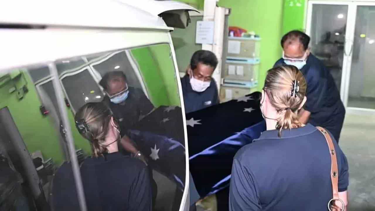 Shane Warne: ಆಸ್ಟ್ರೇಲಿಯಾ ತಲುಪಿದ ಶೇನ್ ವಾರ್ನ್ ಪಾರ್ಥಿವ ಶರೀರ; ಮಾರ್ಚ್ 30 ರಂದು ಅಂತ್ಯಕ್ರಿಯೆ Shane Warne: ಆಸ್ಟ್ರೇಲಿಯಾ ತಲುಪಿದ ಶೇನ್ ವಾರ್ನ್ ಪಾರ್ಥಿವ ಶರೀರ; ಮಾರ್ಚ್ 30 ರಂದು ಅಂತ್ಯಕ್ರಿಯೆ