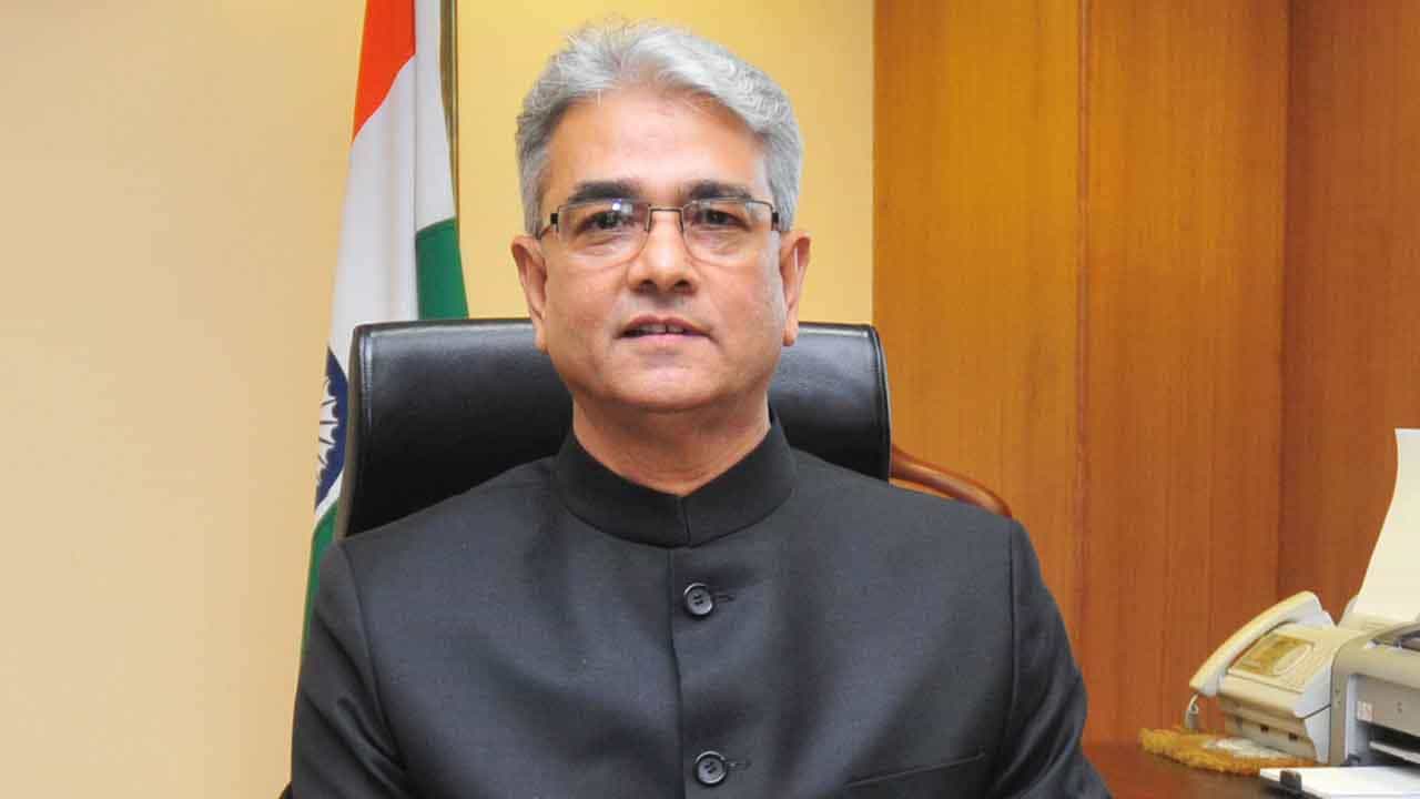 AgustaWestland case ಮಾಜಿ ರಕ್ಷಣಾ ಕಾರ್ಯದರ್ಶಿ ಶಶಿಕಾಂತ್ ಶರ್ಮಾ ವಿರುದ್ಧ ಸಿಬಿಐ ಆರೋಪಪಟ್ಟಿ AgustaWestland case ಮಾಜಿ ರಕ್ಷಣಾ ಕಾರ್ಯದರ್ಶಿ ಶಶಿಕಾಂತ್ ಶರ್ಮಾ ವಿರುದ್ಧ ಸಿಬಿಐ ಆರೋಪಪಟ್ಟಿ