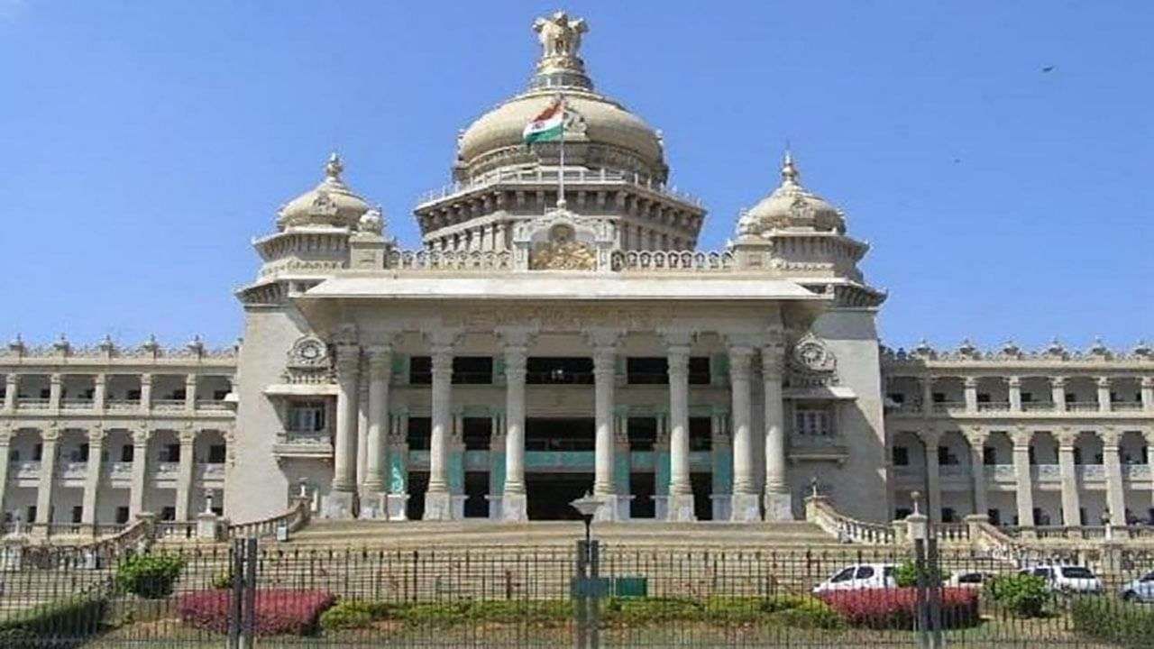 Karnataka Budget 2022: ಕೊವಿಡ್-19 ಅಲೆಯಲ್ಲಿ ಏರುತ್ತಿರುವ ಕರ್ನಾಟಕದ ಸಾಲ; ಇಲ್ಲಿದೆ ಈ ಹಿಂದಿನ ಬಜೆಟ್ ಚಿತ್ರಣ