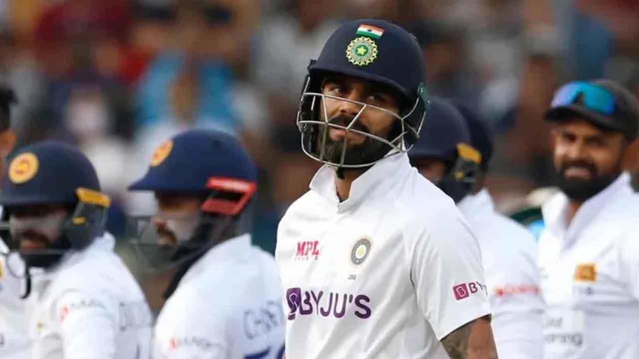 IND vs SL: ಬರೋಬ್ಬರಿ 5 ವರ್ಷಗಳ ಬಳಿಕ ಈ ವಿಚಾರದಲ್ಲಿ ಕೊಹ್ಲಿಗೆ ಶಾಕ್ ಕೊಟ್ಟ ಶ್ರೀಲಂಕಾ..! IND vs SL: ಬರೋಬ್ಬರಿ 5 ವರ್ಷಗಳ ಬಳಿಕ ಈ ವಿಚಾರದಲ್ಲಿ ಕೊಹ್ಲಿಗೆ ಶಾಕ್ ಕೊಟ್ಟ ಶ್ರೀಲಂಕಾ..!