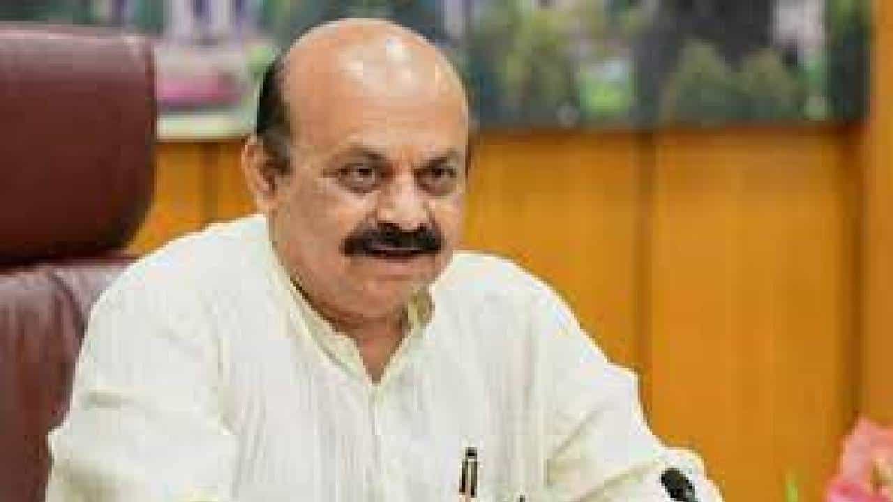 ಚಿಕ್ಕಬಳ್ಳಾಪುರದ ಶ್ರೀ ಭೋಗನಂದೀಶ್ವರ ದೇವಸ್ಥಾನಕ್ಕೆ ಇಂದು ಸಿಎಂ ಭೇಟಿ; ಶಿವೋತ್ಸವ ಕಾರ್ಯಕ್ರಮದಲ್ಲಿ ಭಾಗಿ ಚಿಕ್ಕಬಳ್ಳಾಪುರದ ಶ್ರೀ ಭೋಗನಂದೀಶ್ವರ ದೇವಸ್ಥಾನಕ್ಕೆ ಇಂದು ಸಿಎಂ ಭೇಟಿ; ಶಿವೋತ್ಸವ ಕಾರ್ಯಕ್ರಮದಲ್ಲಿ ಭಾಗಿ
