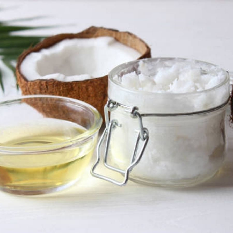 Coconut Oil: ಚರ್ಮದ ಕಾಂತಿಗೆ ತೆಂಗಿನ ಎಣ್ಣೆ ಸಹಕಾರಿಯಾಗಿದೆಯೇ..! ಇಲ್ಲಿದೆ ಮಾಹಿತಿ