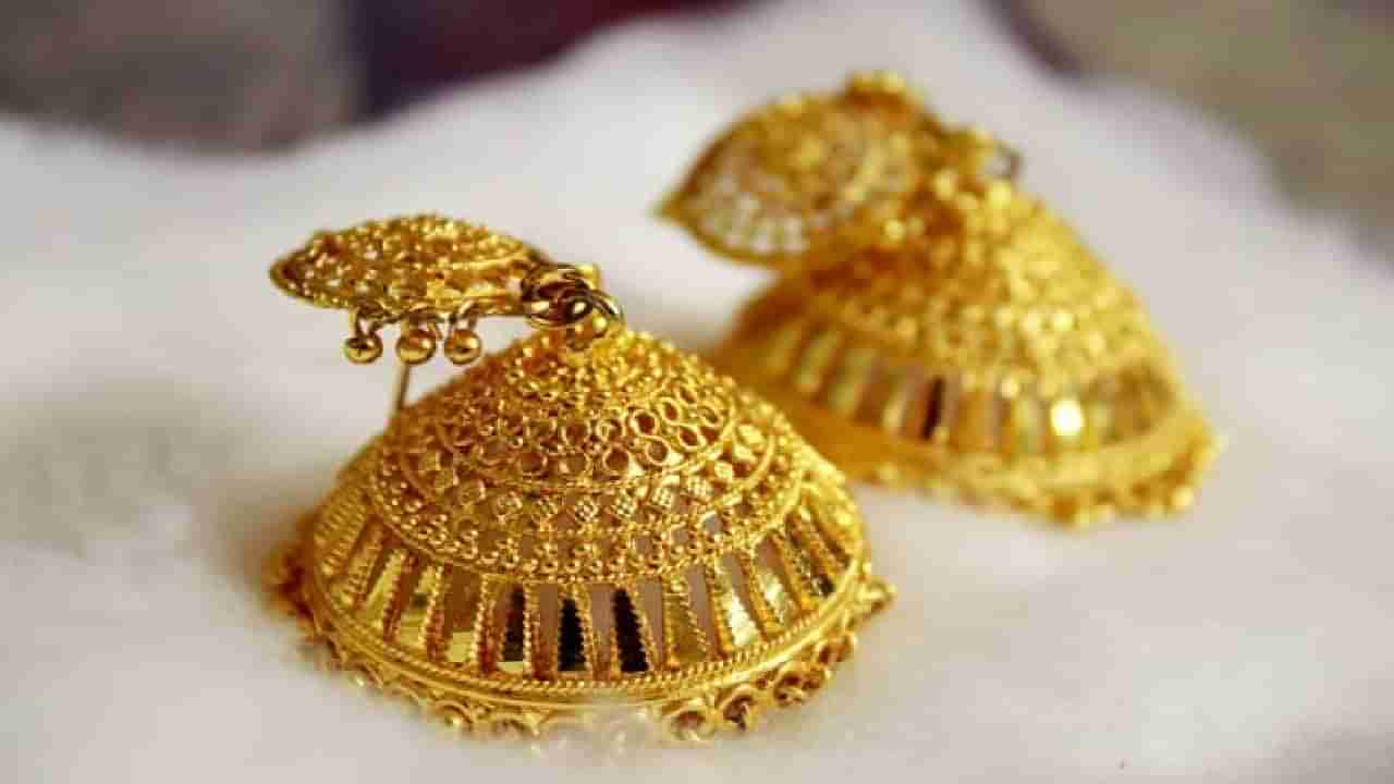 Gold Price Today: ಹೆಚ್ಚುತ್ತಲೇ ಇದೆ ಚಿನ್ನದ ಬೆಲೆ; 700 ರೂ. ಏರಿಕೆ ಕಂಡ ಬೆಳ್ಳಿ ದರ