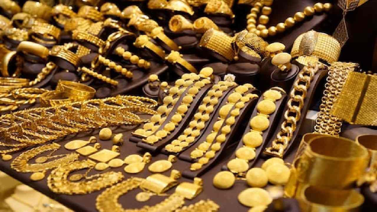 Gold Price Today: ಮತ್ತೆ ಕುಸಿತ ಕಂಡ ಚಿನ್ನದ ಬೆಲೆ; ಇಂದಿನ ಬೆಳ್ಳಿ ದರ ಹೀಗಿದೆ