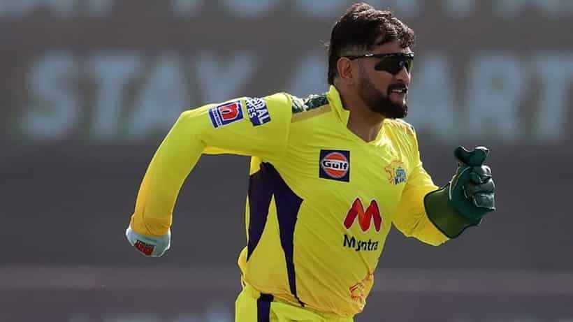 IPL 2022: ನಡುರಸ್ತೆಯಲ್ಲೇ ಬಸ್ ನಿಲ್ಲಿಸಿದ ಧೋನಿ! ವಾಹನ ಸವಾರರು ಹೈರಾಣ, ಟ್ರಾಫಿಕ್ ಪೊಲೀಸ್ ಗರಂ; ವಿಡಿಯೋ