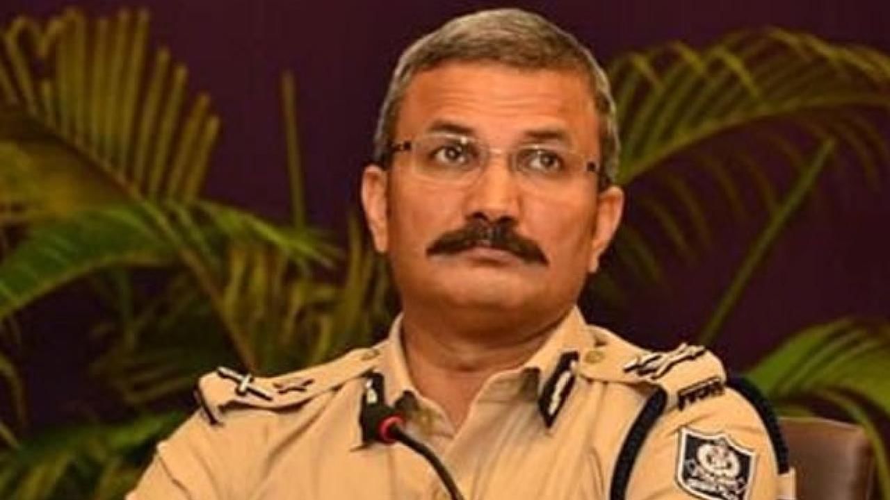 ಐಪಿಎಸ್ ಅಧಿಕಾರಿಗೆ ಬ್ಯಾಗ್ ಓಪನ್ ಮಾಡಿ ಎಂದ ಏರ್ಪೋರ್ಟ್ ಸಿಬ್ಬಂದಿ; ಅದರಲ್ಲೇನಿತ್ತು ಎಂದು ನೀವು ಊಹಿಸಲೂ ಅಸಾಧ್ಯ! ಐಪಿಎಸ್ ಅಧಿಕಾರಿಗೆ ಬ್ಯಾಗ್ ಓಪನ್ ಮಾಡಿ ಎಂದ ಏರ್ಪೋರ್ಟ್ ಸಿಬ್ಬಂದಿ; ಅದರಲ್ಲೇನಿತ್ತು ಎಂದು ನೀವು ಊಹಿಸಲೂ ಅಸಾಧ್ಯ!