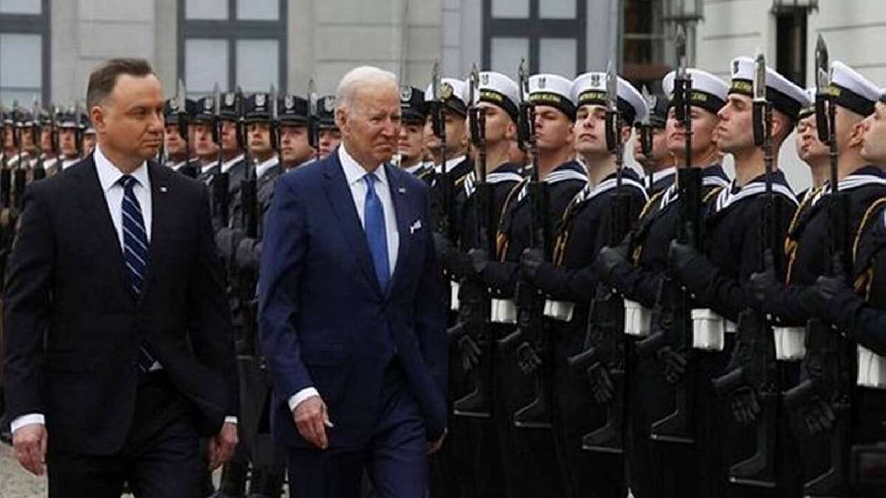 Russia-Ukraine War: ಉಕ್ರೇನ್ ರಕ್ಷಣಾ, ವಿದೇಶಾಂಗ ಸಚಿವರನ್ನು ಭೇಟಿಯಾದ ಅಮೆರಿಕ ಅಧ್ಯಕ್ಷ ಜೋ ಬಿಡೆನ್ Russia-Ukraine War: ಉಕ್ರೇನ್ ರಕ್ಷಣಾ, ವಿದೇಶಾಂಗ ಸಚಿವರನ್ನು ಭೇಟಿಯಾದ ಅಮೆರಿಕ ಅಧ್ಯಕ್ಷ ಜೋ ಬಿಡೆನ್