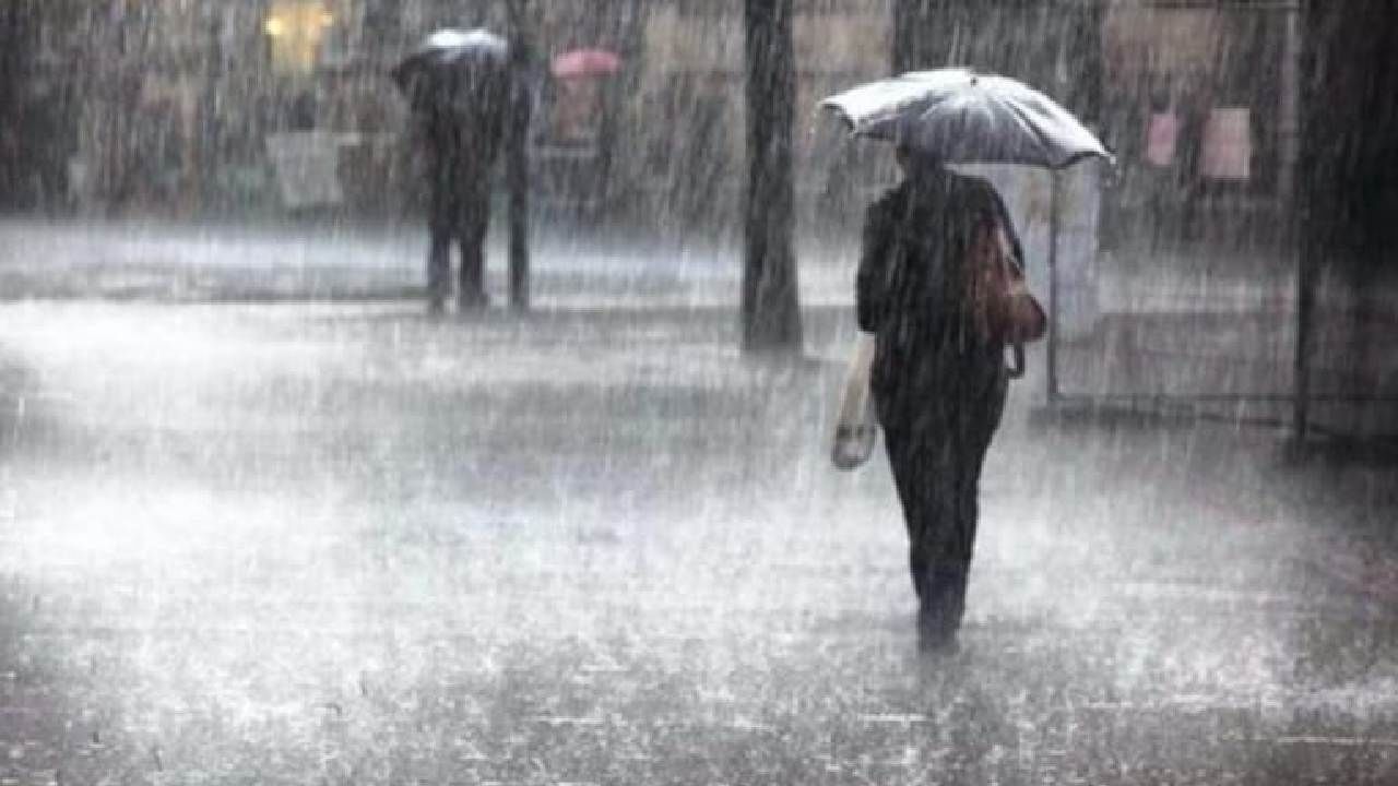 Bengaluru Rain: ಮುಂದಿನ 48 ಗಂಟೆಗಳ ಕಾಲ ಬೆಂಗಳೂರು ಸೇರಿದಂತೆ ಕರ್ನಾಟಕದ ವಿವಿಧೆಡೆ ಮಳೆಯಾಗಲಿದೆ